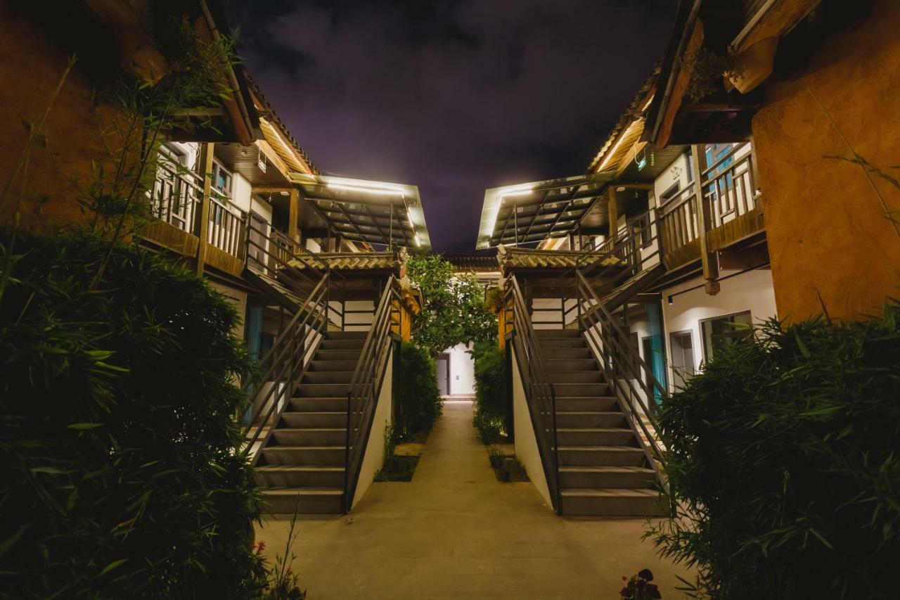Lijiang Desti Youth Park Hostel Kültér fotó
